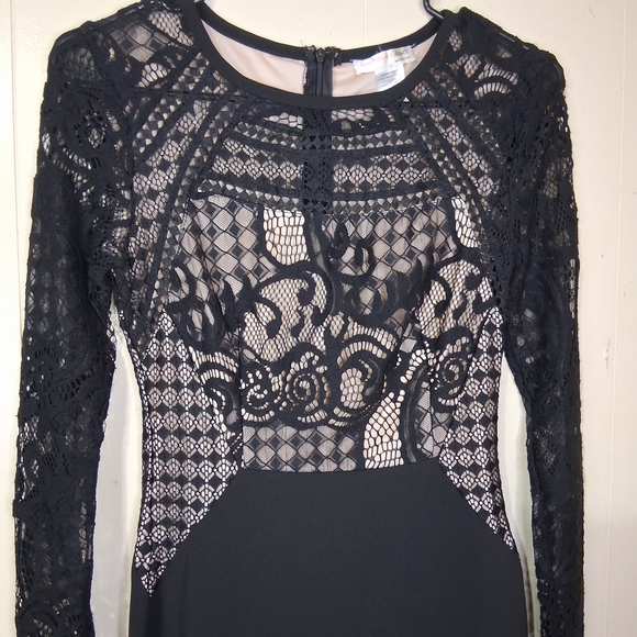 a'gaci Black Long-Sleeve Lace Sheer Panel Bodycon Dress - Picture 3 of 5